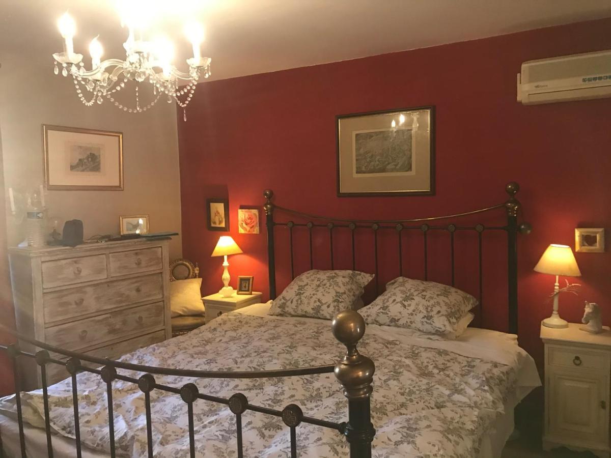 Le Peyrail Bed & Breakfast Les Lèves-et-Thoumeyragues Dış mekan fotoğraf
