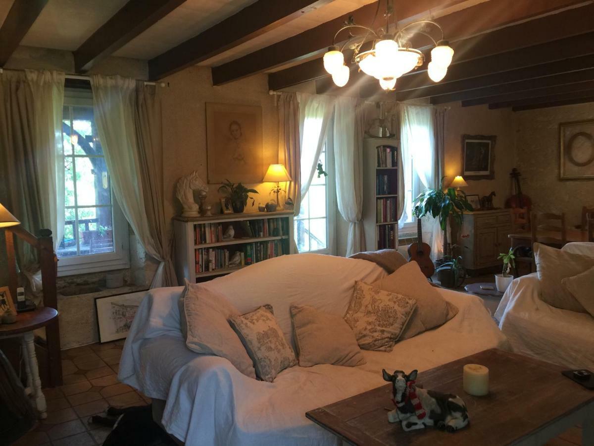 Le Peyrail Bed & Breakfast Les Lèves-et-Thoumeyragues Dış mekan fotoğraf