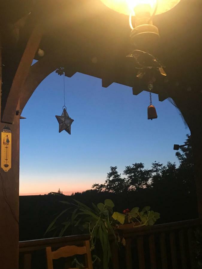 Le Peyrail Bed & Breakfast Les Lèves-et-Thoumeyragues Dış mekan fotoğraf
